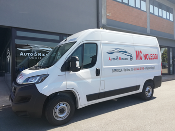 Noleggio Fiat Ducato L2H2 Euro 6D con autoradio e pneumatici stagionale