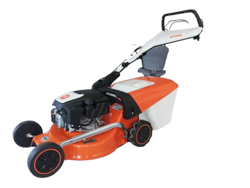 Noleggio Rasaerba Stihl per tenere in ordine l'erba del giardino