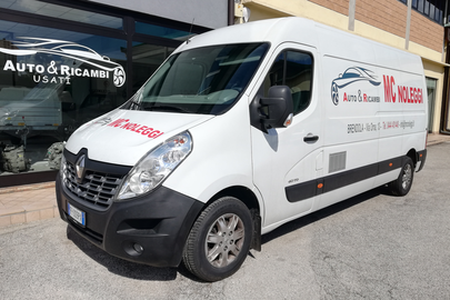 I furgoni L3H2 si prestano per lavoro professionale per la loro capienza. Motore performante Diesel Euro 6B